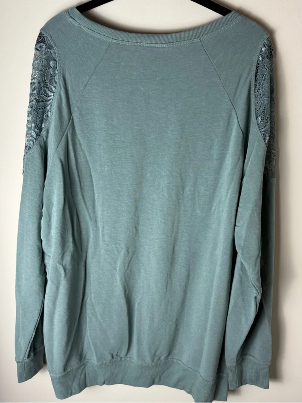 Her Universe | Studio Ghibli My Neighbor Totoro Long Sleeve Lace Shoulder Top 1X - Picture 12 of 12